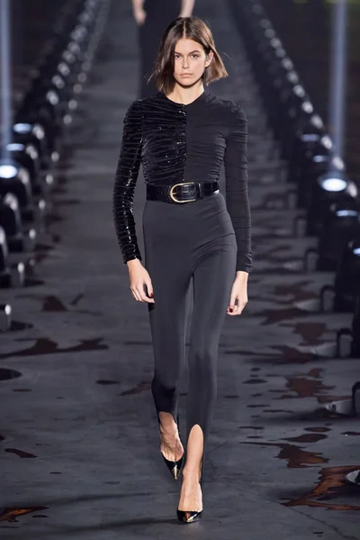 Look 49
